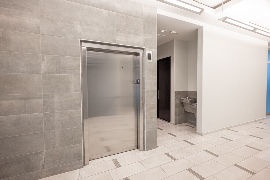 More Photos Of 8876 Spanish Ridge Ave, Las Vegas Medical For Sale