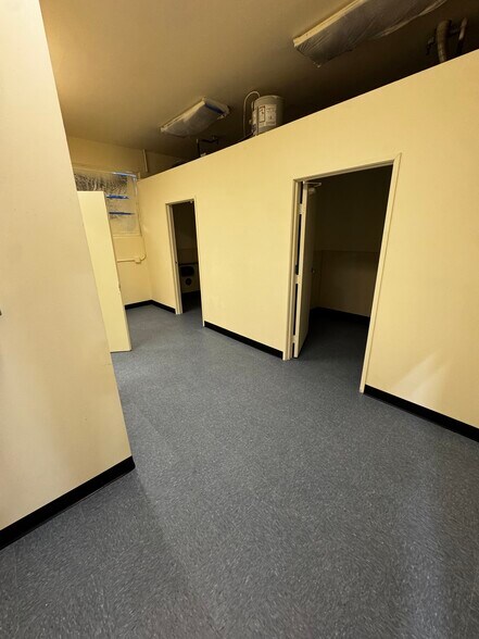 More Photos Of 1017 S Mountain Ave, Monrovia Manufacturing For Lease