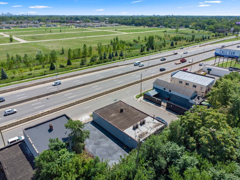 More Photos Of 8411 Southfield Fwy, Detroit Auto Dealership For Sale