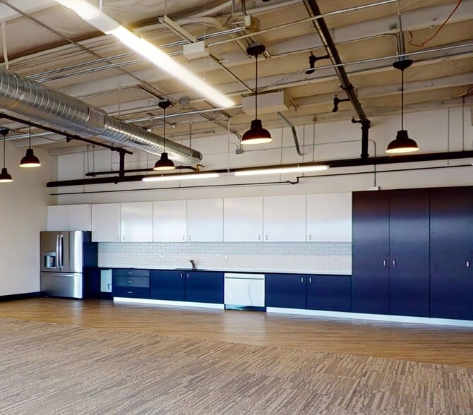 More Photos Of 15150 N Hayden Rd, Scottsdale Office For Sale