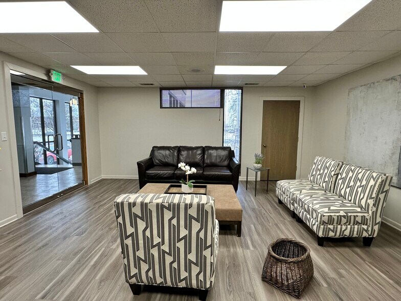 More Photos Of 9245 Calumet Ave, Munster Office For Lease