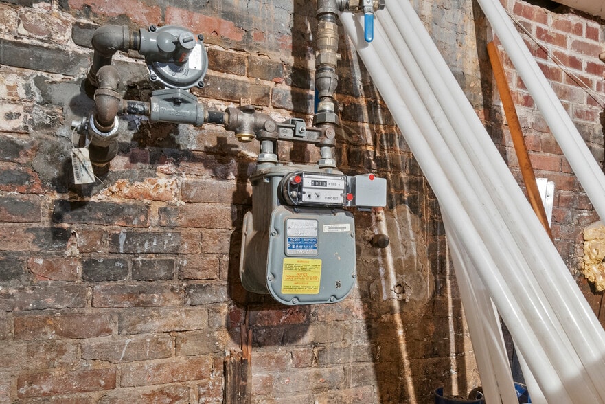 More Photos Of 3344 E Baltimore St, Baltimore Storefront Retail Residential For Sale