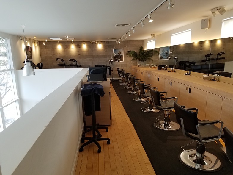 More Photos Of 1919 Mount Diablo Blvd, Walnut Creek Freestanding For Lease