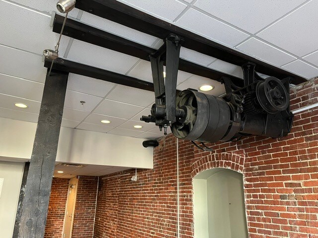 More Photos Of 15 Rantoul St, Beverly Office For Lease