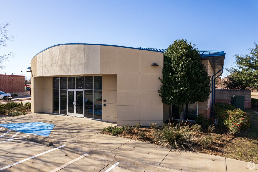 More Photos Of 9105 Custer Rd, Plano Bank For Sale