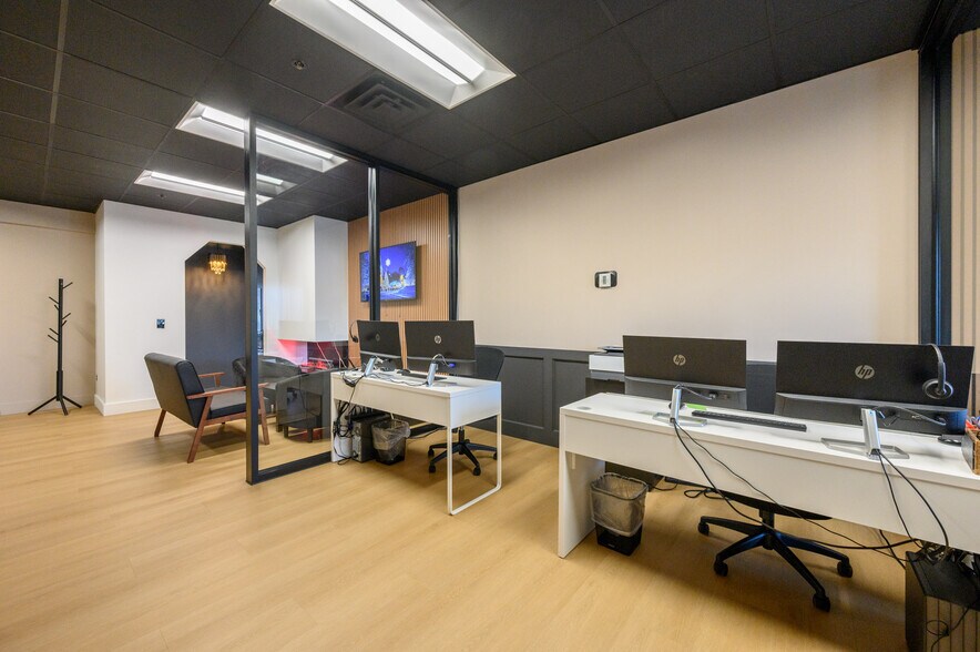 More Photos Of 17-10 River Rd, Fair Lawn Office For Sale
