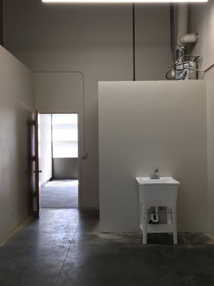 More Photos Of 3101 111th St SW, Everett Manufacturing For Lease