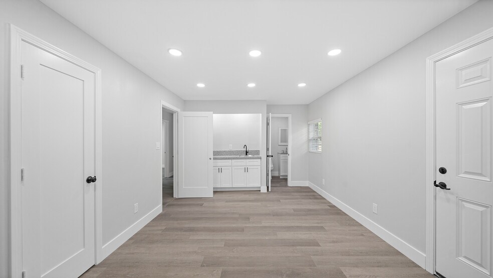 More Photos Of 2209 Highway 3, Dickinson Office Residential For Sale