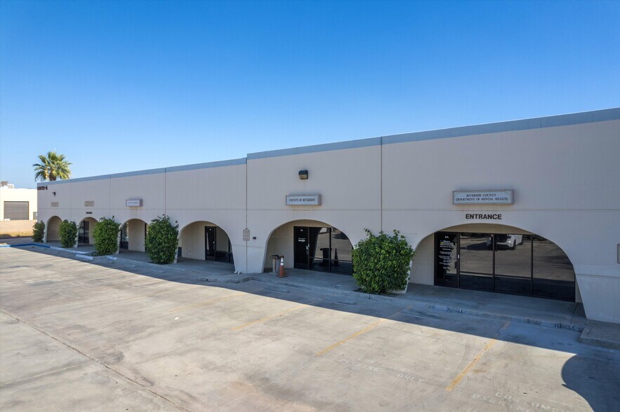 Primary Photo Of 68615 Perez Rd, Cathedral City Medical For Lease