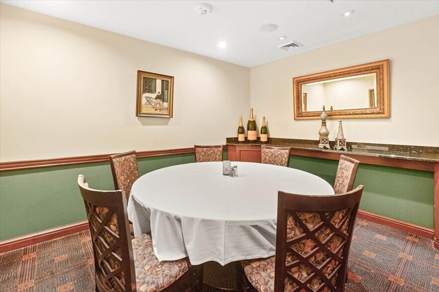 More Photos Of 14548 Pennsylvania Ave, Hagerstown Restaurant For Sale