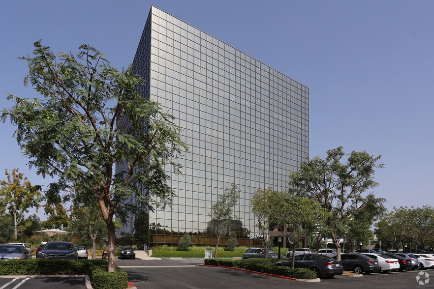 More Photos Of 4400 MacArthur Blvd, Newport Beach Office For Lease