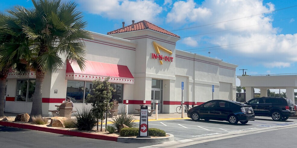 More Photos Of 12971-12979 Beach Blvd, Garden Grove General Retail For Lease