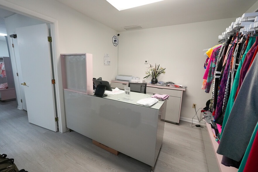 More Photos Of 13605 SW 149th Ave, Miami Warehouse For Sale