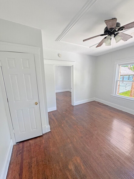 More Photos Of 1156 Carl Ave, Cleveland Apartments For Sale