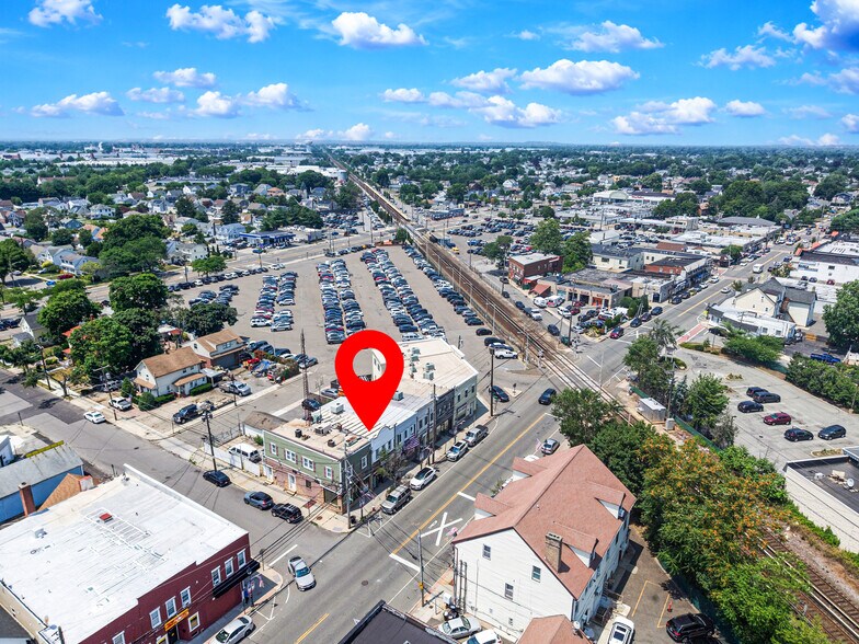 More Photos Of 283-285 Broadway, Bethpage Storefront Retail Office For Lease