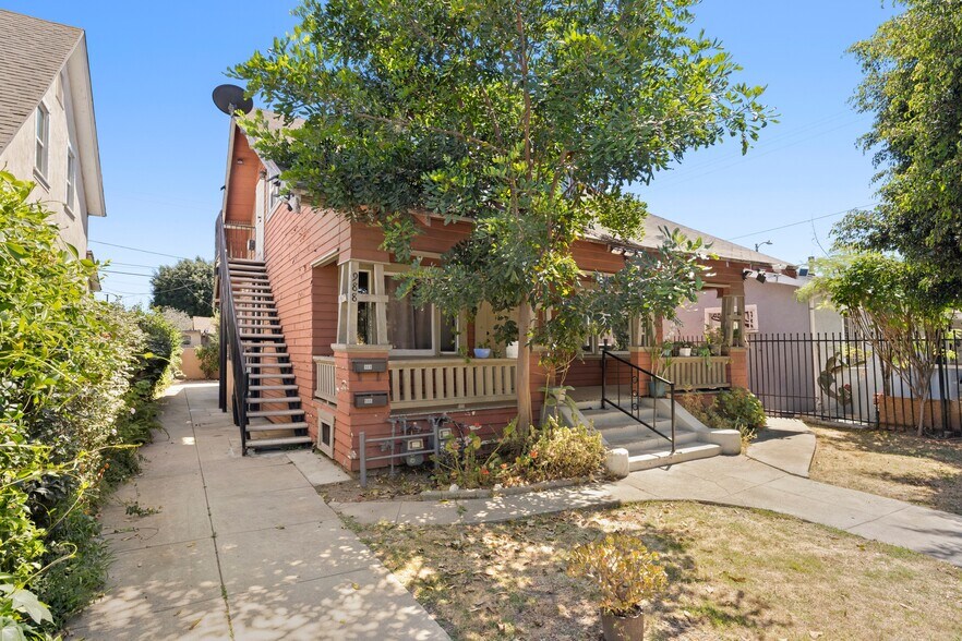 More Photos Of 986 E 51st St, Los Angeles Apartments For Sale