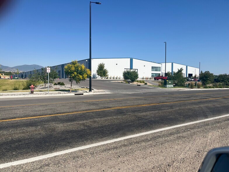 More Photos Of 6556 S Airport Rd, West Jordan Industrial For Lease