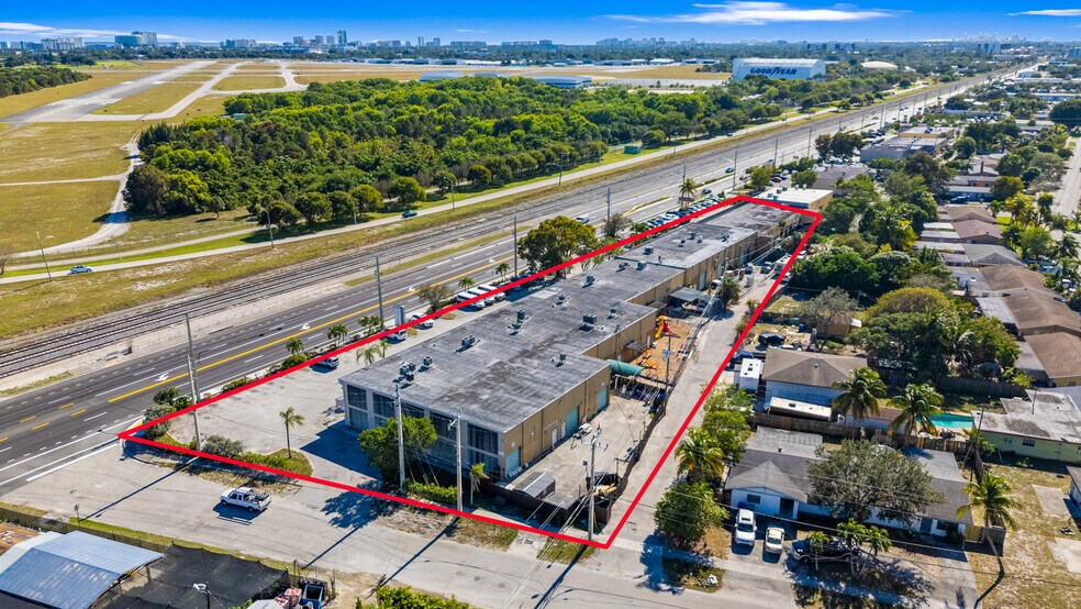 More Photos Of 2025 N Dixie Hwy, Pompano Beach Storefront Retail Office For Sale