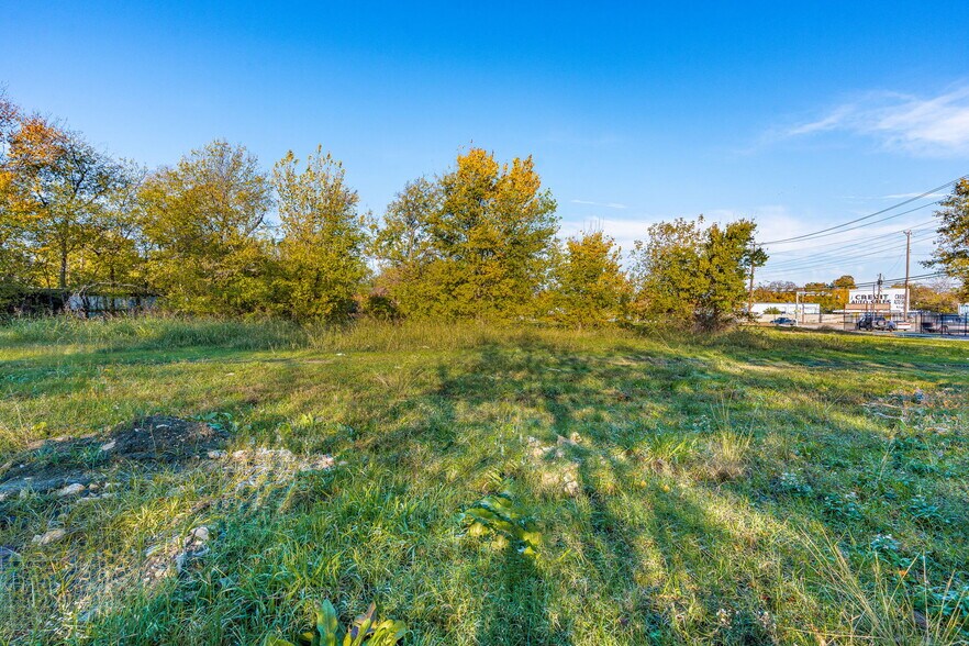 More Photos Of 1627 Fitzhugh, Dallas Land For Sale