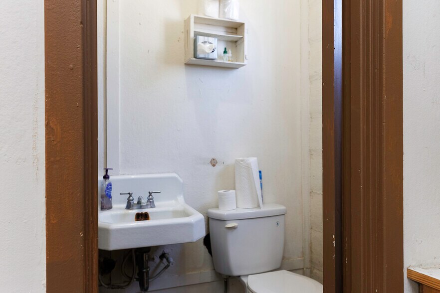 More Photos Of 403 N Florence St, Casa Grande Restaurant For Lease