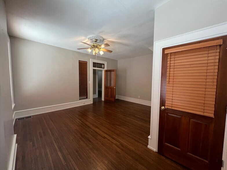 More Photos Of 1071 S High St, Columbus Loft Creative Space For Lease