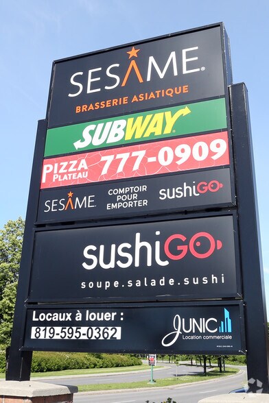 More Photos Of 20 Boul du Plateau, Gatineau Storefront For Lease
