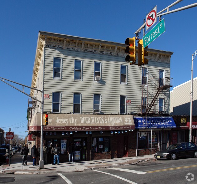 More Photos Of 431-433 Martin Luther King Jr Dr, Jersey City Storefront Retail Residential For Lease