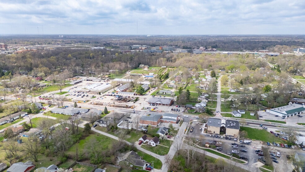 More Photos Of 10455-10499 N College Ave, Carmel Office For Sale