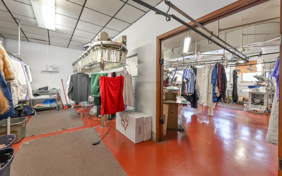 More Photos Of 4145 Brownsville Rd, Pittsburgh Storefront For Sale