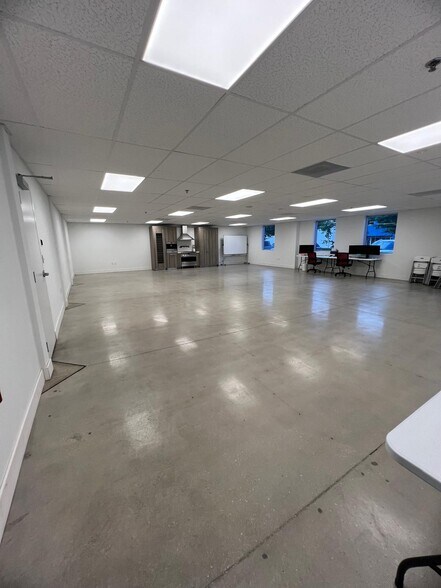 More Photos Of 6371 NW 102nd Ave, Doral Warehouse For Sale