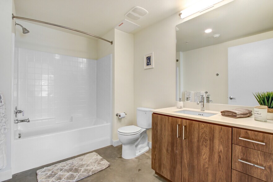 More Photos Of 6625 Reseda Blvd, Reseda Apartments For Lease