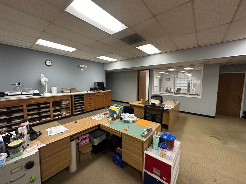 More Photos Of 315 S Michigan St, Aberdeen Office For Sale