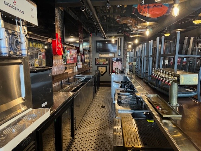 More Photos Of 701 S Broadway, Saint Louis Restaurant For Sale