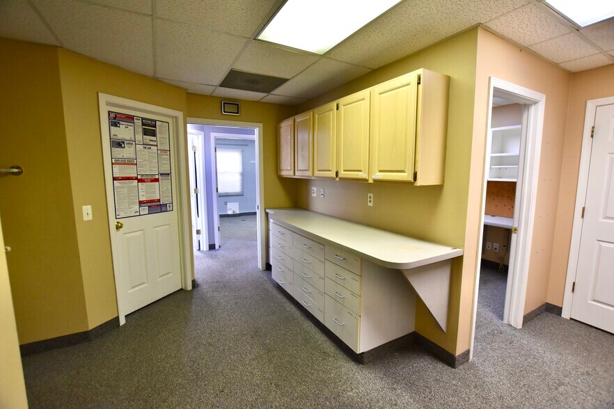 More Photos Of 9313-9333 N Haggerty Rd, Plymouth Office For Lease