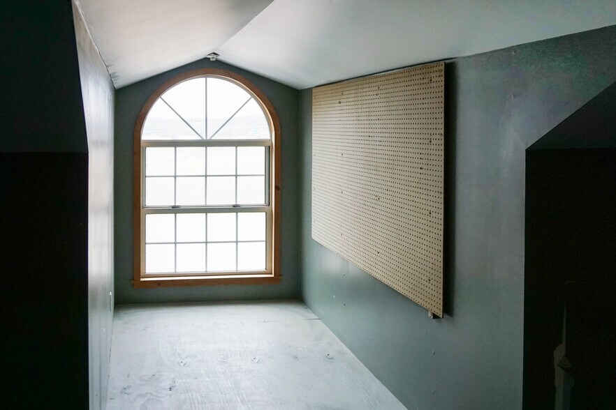 More Photos Of 1413 Martin Springs Dr, Rolla Convenience Store For Lease