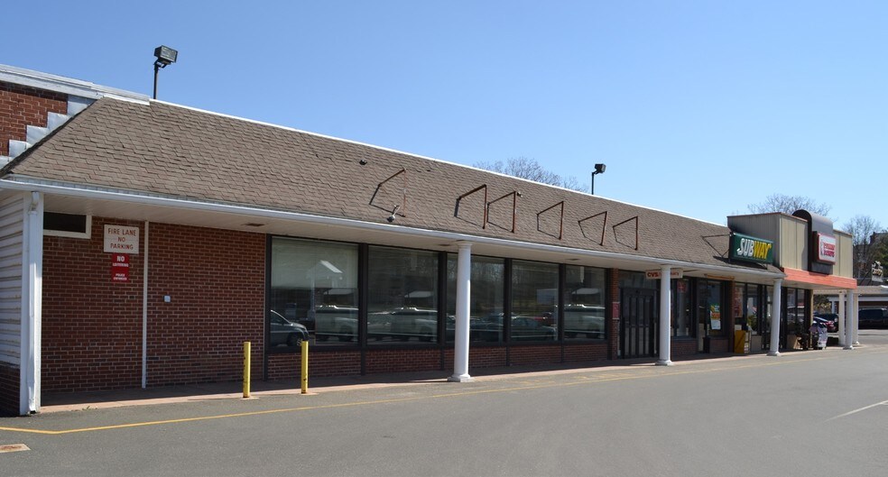 More Photos Of 152 Mountain Rd, Suffield Drugstore For Lease