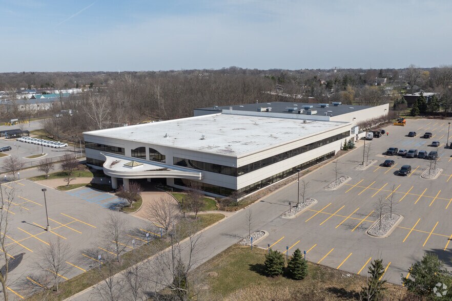 More Photos Of 500 Plymouth Ave NE, Grand Rapids Manufacturing For Lease
