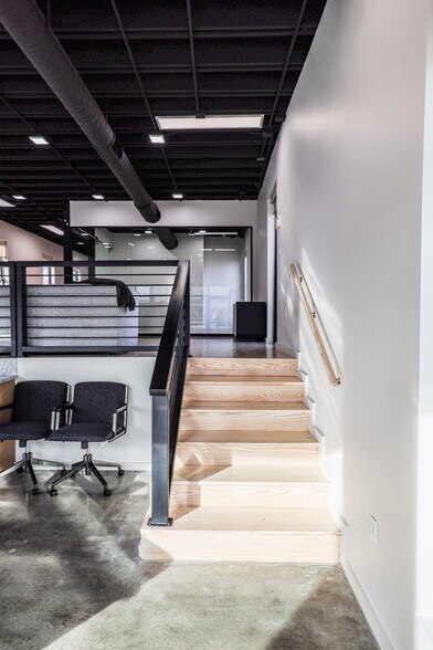 More Photos Of 605 NW 4th St, Oklahoma City Office For Sale