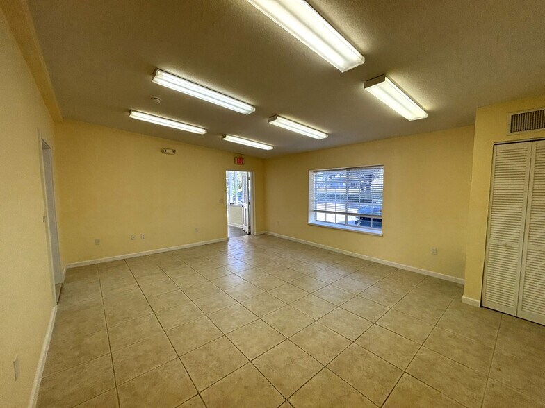 More Photos Of 220 Charles St, Port Orange Office For Sale