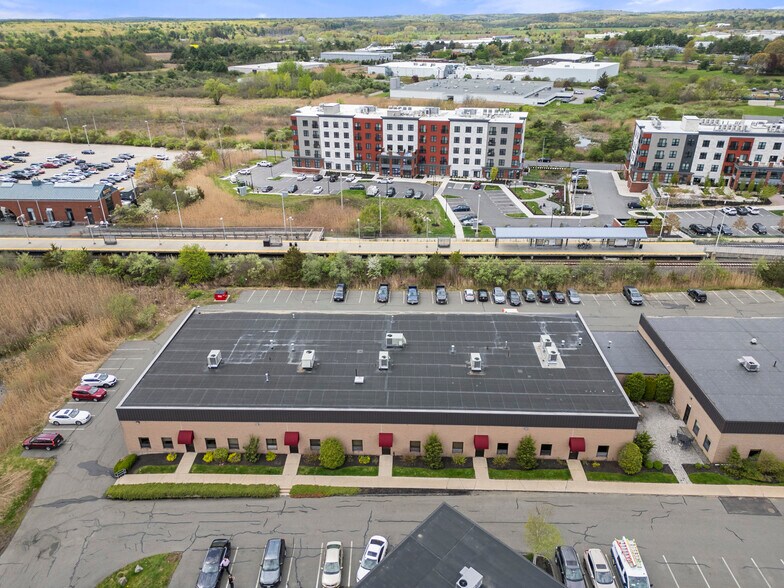 More Photos Of 65 Parker St, Newburyport Light Distribution For Lease