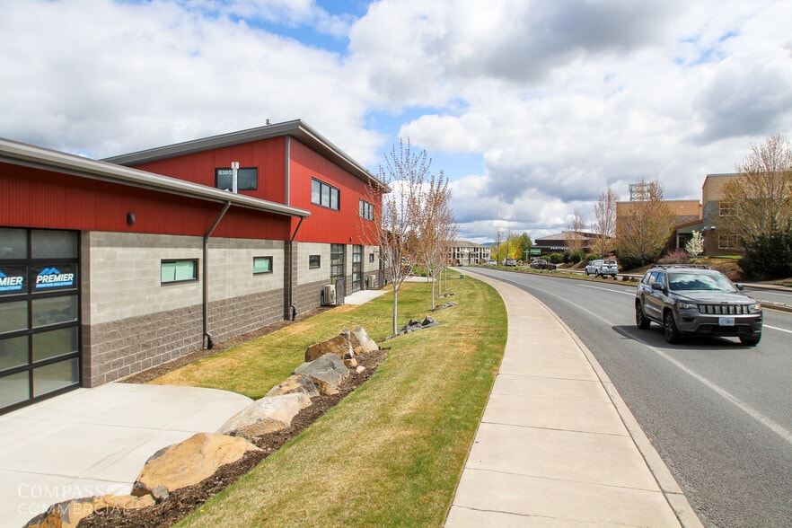 More Photos Of 63052 Layton Ave, Bend Warehouse For Lease