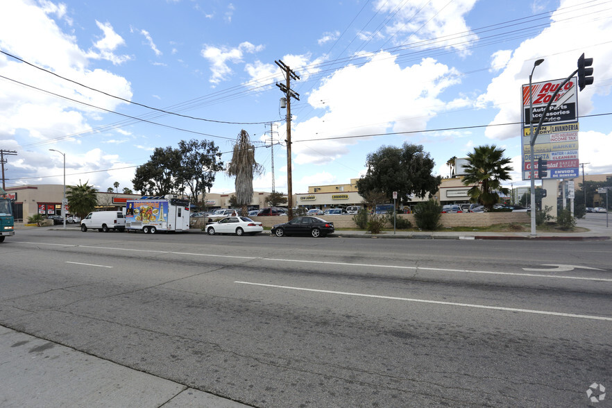 Primary Photo Of 12101 Saticoy St, North Hollywood Unknown For Lease