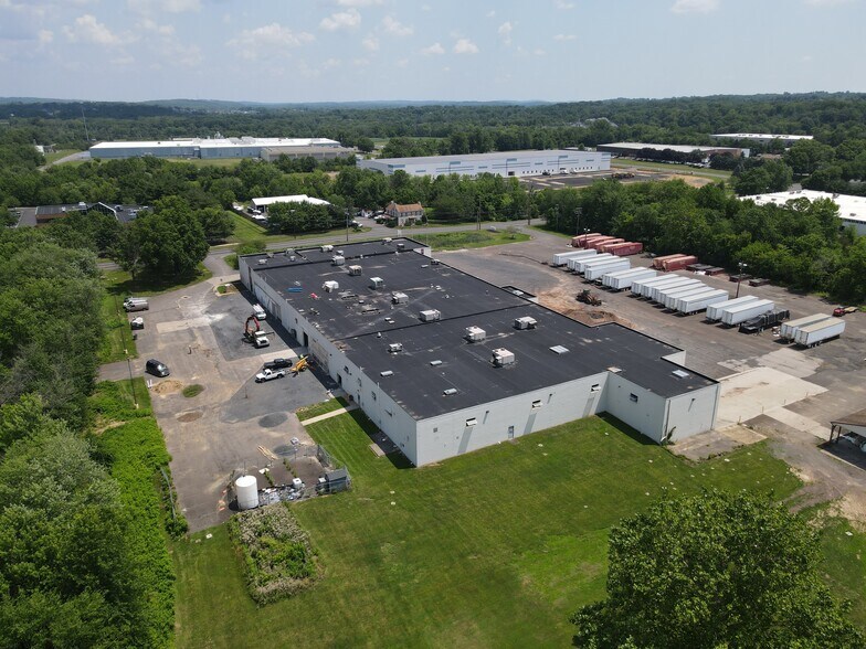 More Photos Of 92 County Line Rd, Colmar Manufacturing For Lease