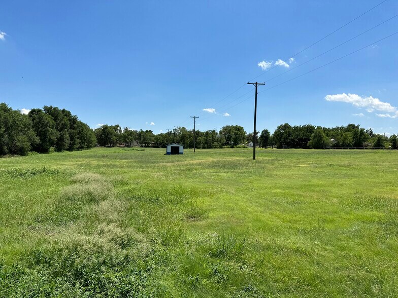 More Photos Of 700 N Texas St, Shamrock Land For Sale