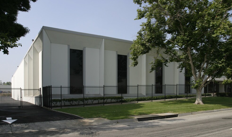 More Photos Of 1300 W Artesia Blvd, Compton Warehouse For Lease