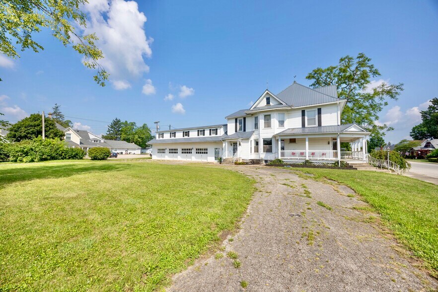 More Photos Of 103 N Boggs St, De Graff Specialty For Sale