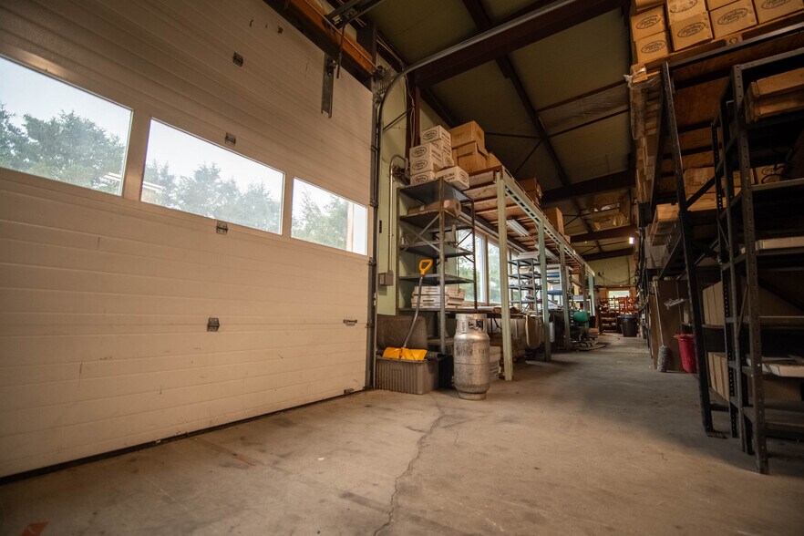 More Photos Of 300 Taugwonk Rd, Stonington Warehouse For Lease