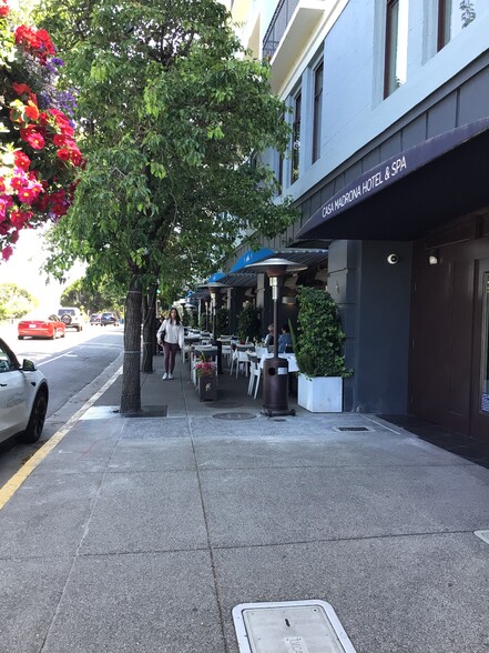 More Photos Of 681 Bridgeway, Sausalito Storefront Retail Residential For Lease