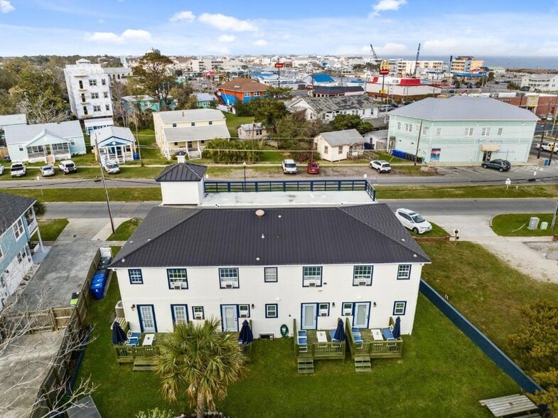 More Photos Of 205 Harper Ave, Carolina Beach Hotel For Sale