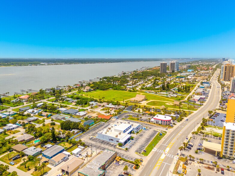 More Photos Of 3162 S Atlantic Ave, Daytona Beach Shores Restaurant For Sale